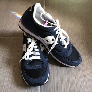 Women’s Saucony Jazz sneakers